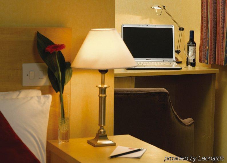 Dial House Hotel Crowthorne Zewnętrze zdjęcie